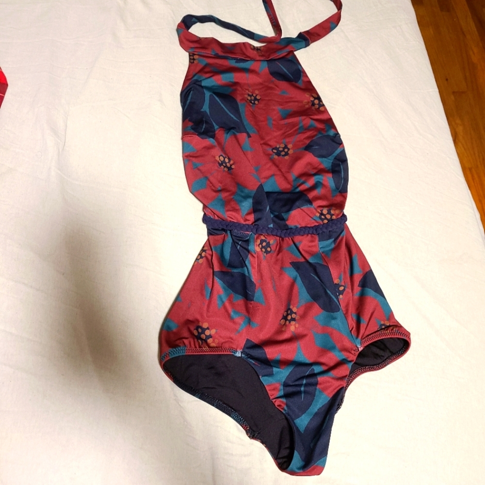 Seea One Piece Swimsuit